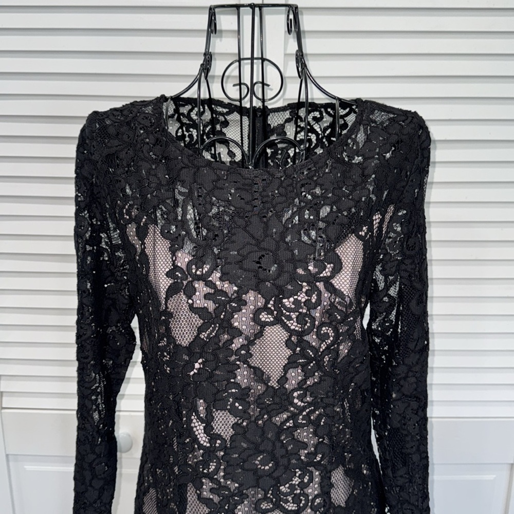 NWT🖤BB DAKOTA Women's Hale Scalloped Black Lace Dress Size 4 - Picture 2 of 14
